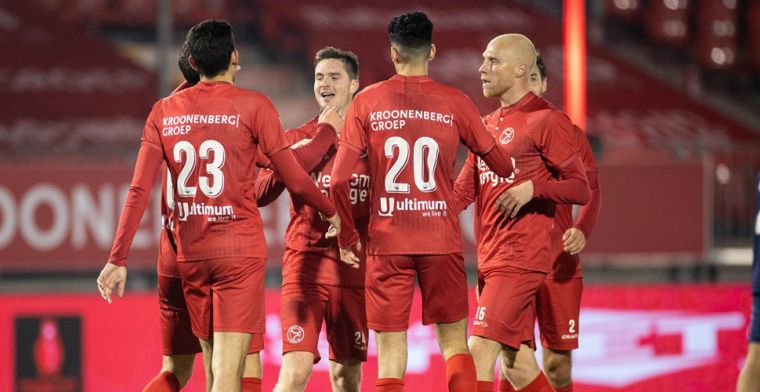 Almere City verstevigt koppositie in KKD, NEC laat punten liggen tegen Helmond