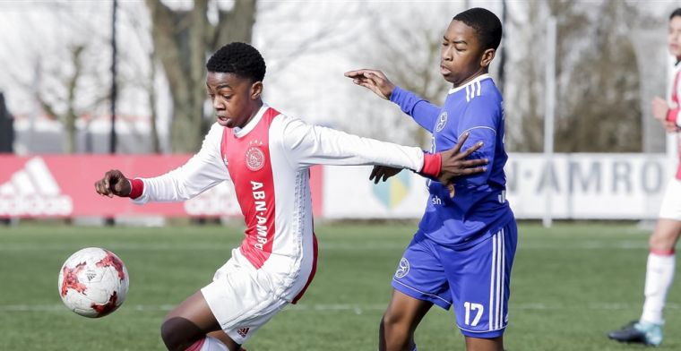 'Respectvol gedrag belangrijkste voor Ajax-speler, je kunt geen gekke dingen doen'