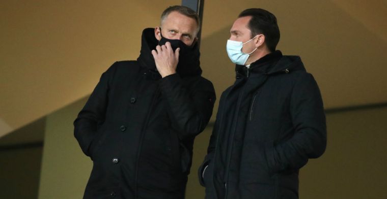 Van den Brom haalt snoeihard uit: 'Dat is veel leuker dan dat gezeik in Nederland'