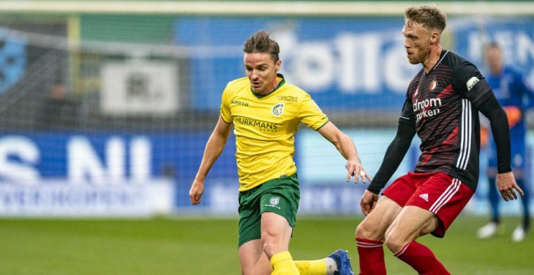 Van Hanegem: 'Zie een speler aan het werk die wel wil, maar nog steeds niet kan'