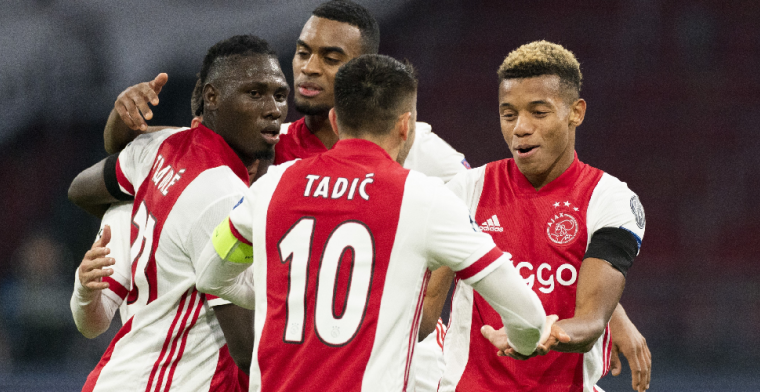 Lof voor uitblinkend Ajax-duo, kritiek op wissel Ten Hag: 'Dit moet je niet doen'