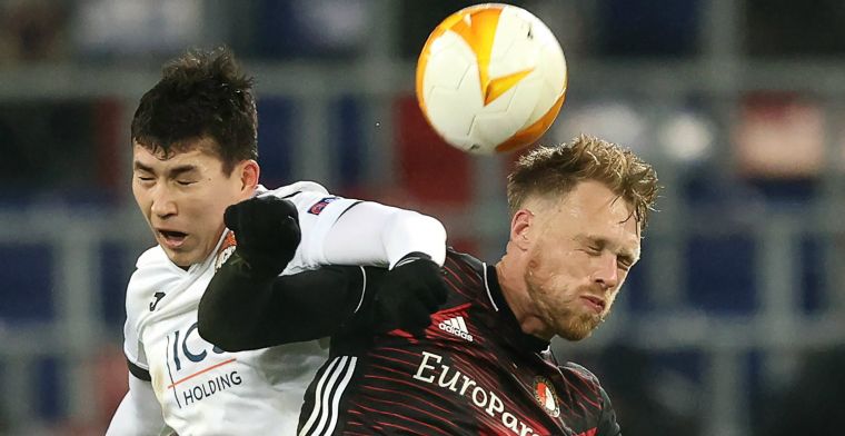 Tiental Feyenoord overleeft Russische belegering en pakt gouden punt in Moskou