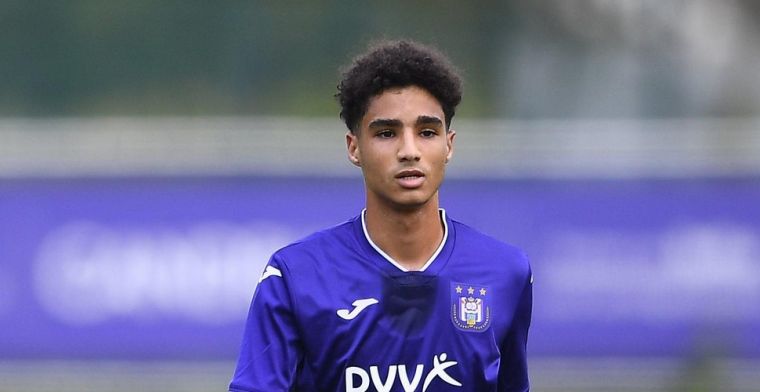 'Zomertransfer van RSC Anderlecht mag nu al vertrekken bij de club'
