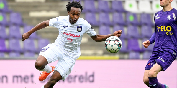 Domper voor Kompany en Anderlecht: ‘Percy Tau loopt spierblessure op’