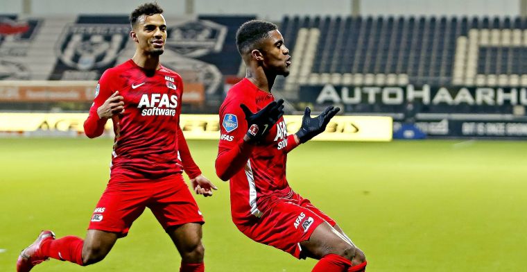 Boadu krijgt kritiek van De Boer na kopbal: 'Hij tagde me laatst nog op Instagram'