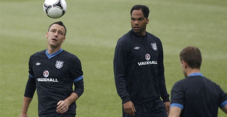 Spaanse vierdeklasser meldt komst Lescott, maar die ontkent de transfer