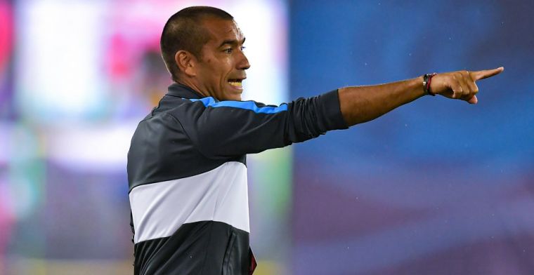 Chinese media: Van Bronckhorst dient ontslag in bij Guangzhou R&F