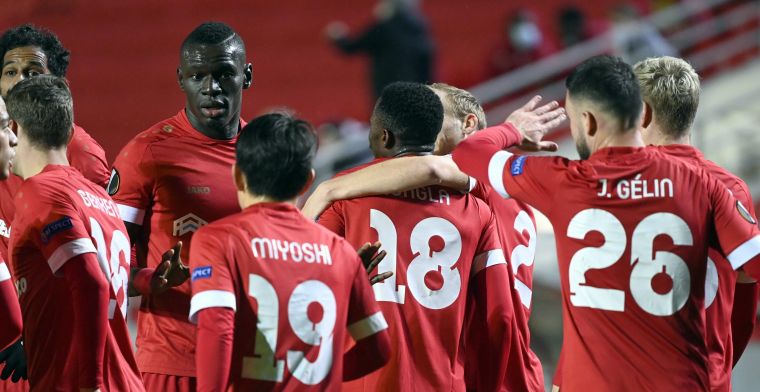 Twitter lyrisch over eerste helft van Royal Antwerp