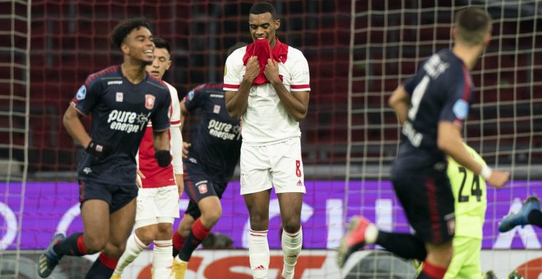 Kritische Perez bespreekt Gravenberch en Blind na Ajax-zeperd: 'Hautaine houding'