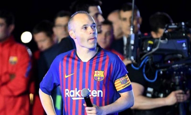 Iniesta (36) loopt zware blessure op in Japan en wacht maandenlange revalidatie Afbeelding: Iniesta (36) loopt zware blessure op in Japan en wacht maandenlange revalidatie