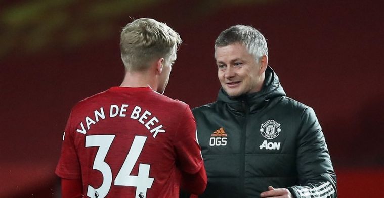 Weinig perspectief voor Van de Beek: 'Ik heb een ruime keuze uit middenvelders'