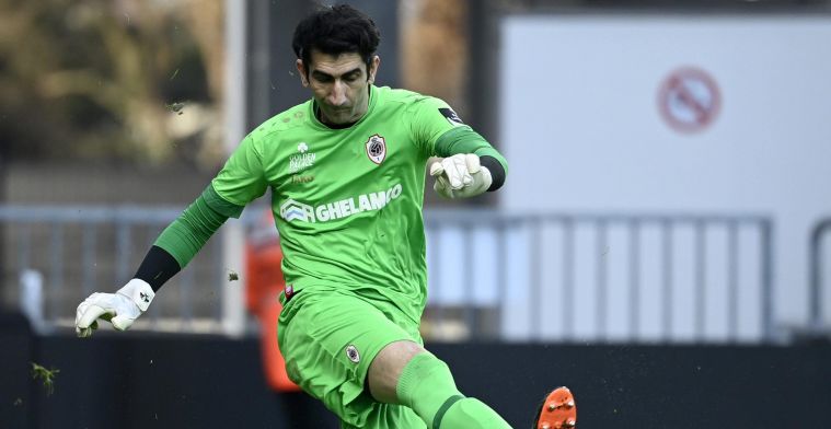 Doelman van Antwerp op de korrel genomen: Rotslechte keeper