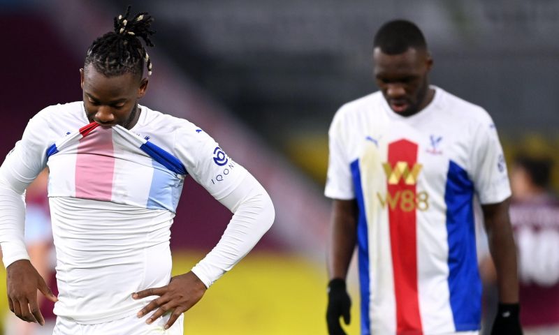 'Frustratie na passoefening leidt tot gevecht, Batshuayi slaat Milivojevic neer' Afbeelding: 'Frustratie na passoefening leidt tot gevecht, Batshuayi slaat Milivojevic neer'