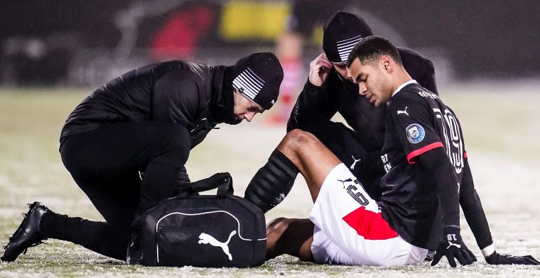 Boze Schmidt vreest voor lange absentie Gakpo: Ziet er niet echt goed uit