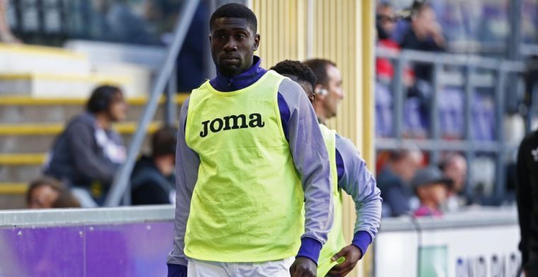 Luckassen pakt rood bij competitiedebuut en verliest ook nog ondanks goal Thelin