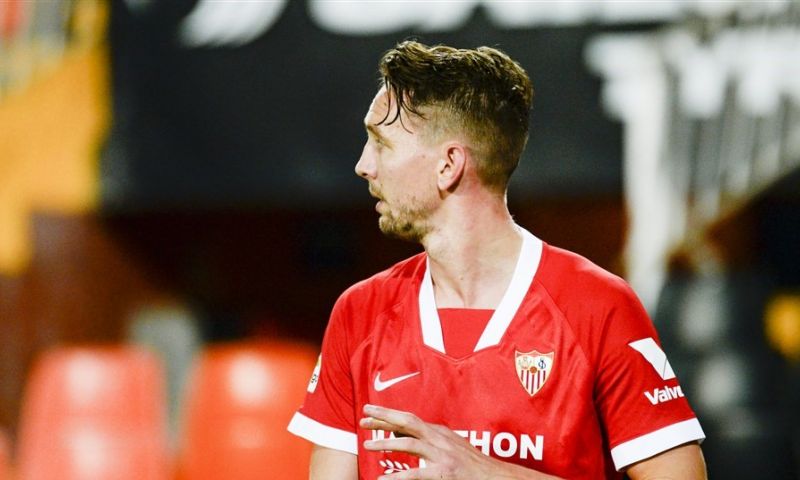 Zoet stunt bij het Roma van Karsdorp, De Jong speelt 30 minuten voor Sevilla Afbeelding: Zoet stunt bij het Roma van Karsdorp, De Jong speelt 30 minuten voor Sevilla