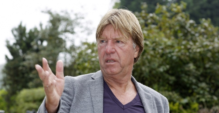 De Mos ziet 'veel problemen' bij Ajax: 'Ze zakken door het ijs, zit geluk bij'