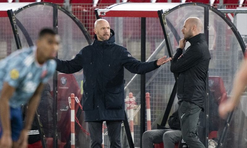 Ten Hag reageert op 'knipbeurt' na Ajax-treffer: 'Dat heb ik ze net verteld'
