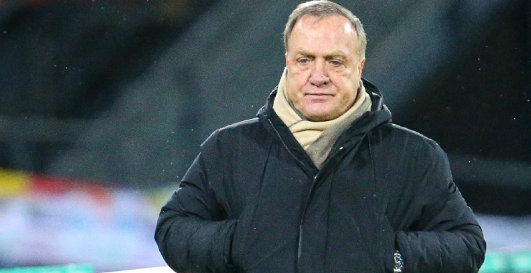 Advocaat ziet 'gemoedelijke sfeer' bij AZ en PSV: 'Charme van Ajax en Feyenoord'