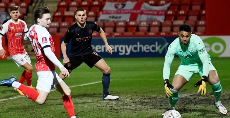 Man City scheert langs rand van FA Cup-afgrond tegen Cheltenham (League Two)