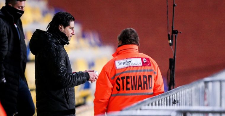 'Trainer van Moeskroen krijgt rood na discussie met... eigen speler'