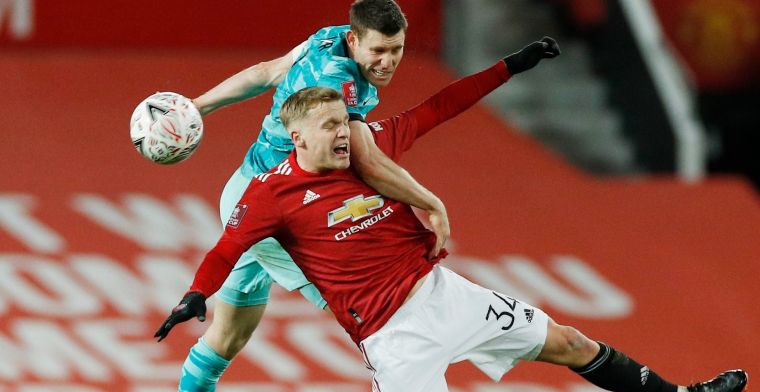 Fernandes vol lof over 'fantastische' Van de Beek: 'Ik zou ook niet blij zijn'