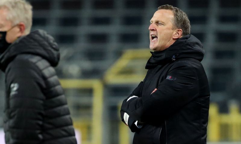 Van den Brom razend, juridische stappen mogelijk: 'Dit kan toch niet man' Afbeelding: Van den Brom razend, juridische stappen mogelijk: 'Dit kan toch niet man'