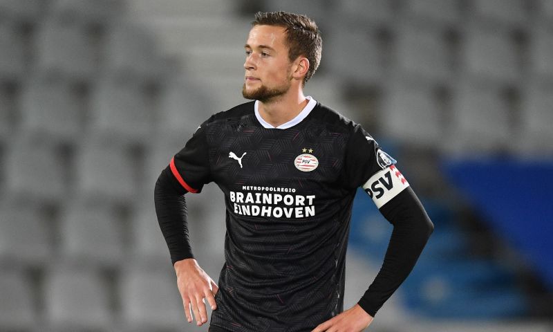 PSV neemt per direct afscheid van 21-jarige verdediger met aflopend contract Afbeelding: PSV neemt per direct afscheid van 21-jarige verdediger met aflopend contract
