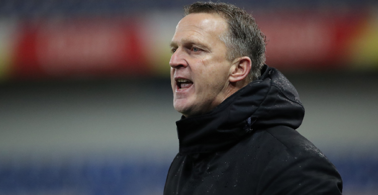 Van den Brom lijkt nu echt te moeten vrezen voor ontslag na nieuwe nederlaag