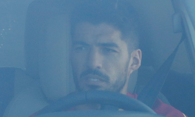 'Ik wilde Suárez naar Paris Saint-Germain halen, we hebben het geprobeerd' Afbeelding: 'Ik wilde Suárez naar Paris Saint-Germain halen, we hebben het geprobeerd'