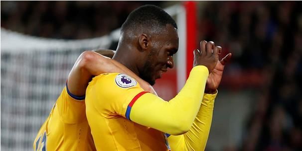 Benteke zet zich in indrukwekkend rijtje met goal voor Crystal Palace