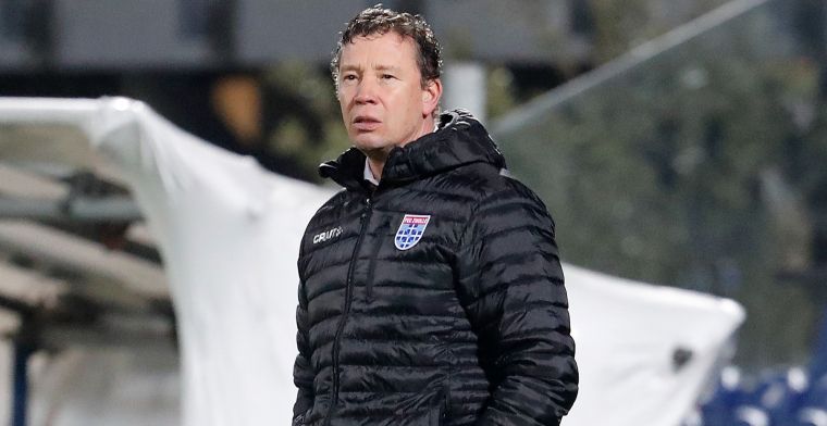 Echteld praat zijn mond voorbij na debuut én afscheid als PEC Zwolle-trainer