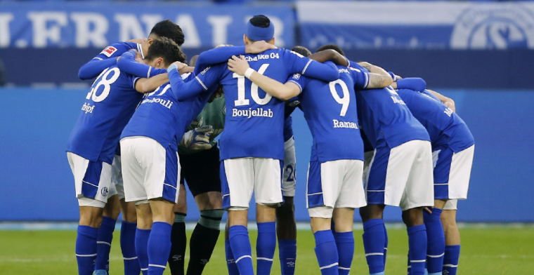 Bizarre situatie voor Huntelaar: 'Ze verzinnen zelf de oefeningen en de tactiek'