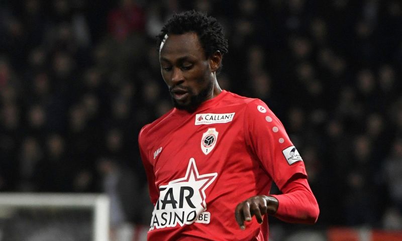 Pitroipa (ex-Antwerp) hangt om persoonlijke redenen schoenen aan de haak Afbeelding: Pitroipa (ex-Antwerp) hangt om persoonlijke redenen schoenen aan de haak