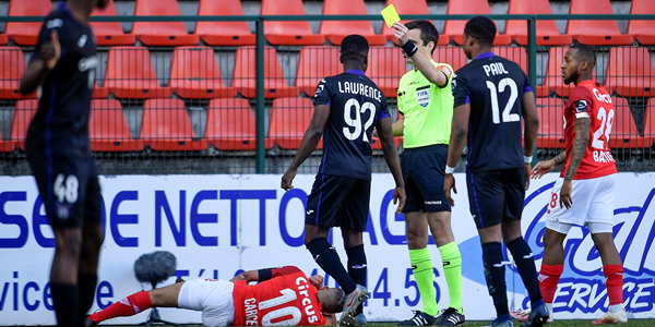 Lawrence (Anderlecht) kwam goed weg: Anders had het wel rood kunnen zijn