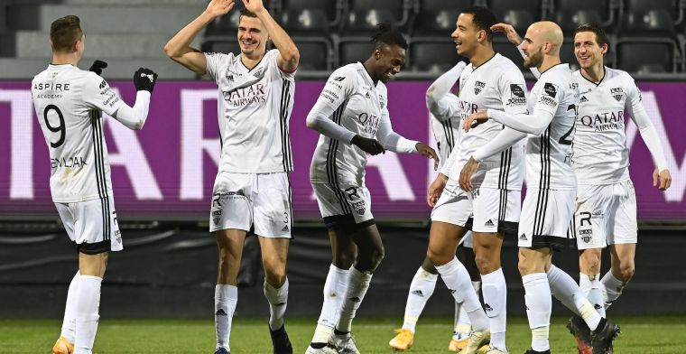Van PSV via Eupen nu transfer naar Bulgarije: 'Ik ga er behoorlijk op vooruit'