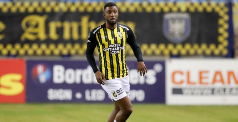 Examentraining in de Ajax-jeugd: 'Na tien minuten was Bazoer aan het vechten'
