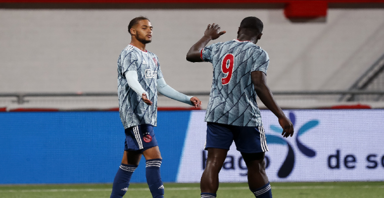 Rensch instrueert Ajax-routiniers: 'Had ik al met Martínez afgesproken'