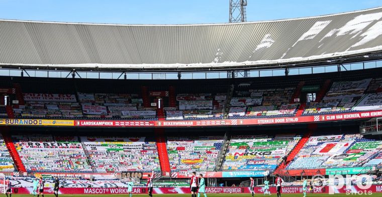 Als reactie op de Zilver Haringen Ajax-fans willen spandoeken weg hebben uit De Kuip: 'Finale op neutraal  terrein' | VoetbalPrimeur.nl