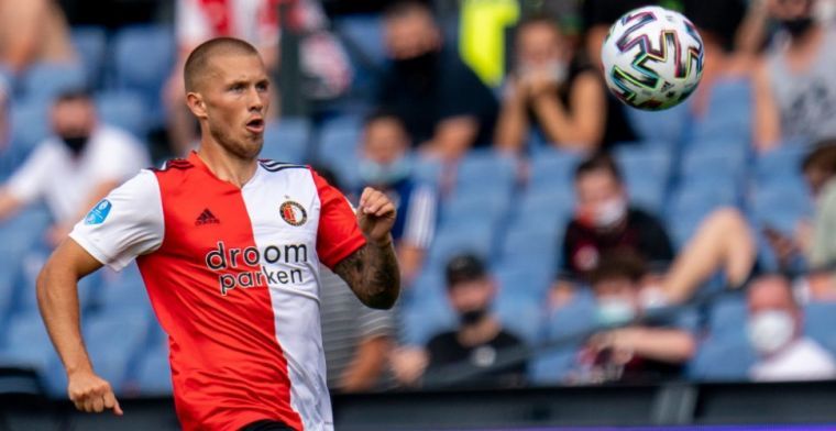 'Bij Feyenoord had ik twee goede backs voor me, hier zit ik er dichter tegenaan'