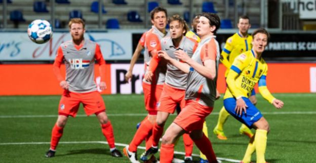 Cambuur verlengt imposante KKDreeks stug Eindhoven over de knie