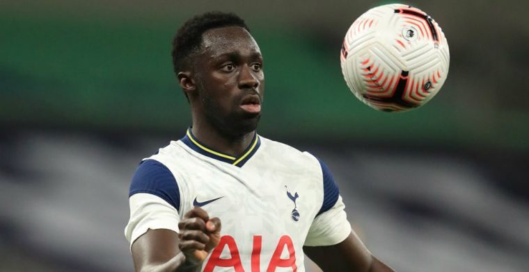 Tottenham reageert op racistische berichten aan adres Sánchez: 'We walgen hiervan'