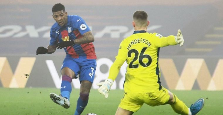 'Van Aanholt ontvangt aanbieding Galatasaray, Engelse clubs op vinkentouw'