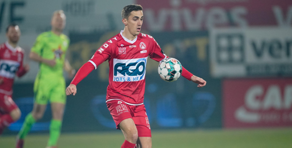 'KAA Gent wil De Sart (Kortrijk), maar er zijn Belgische kapers op de kust'
