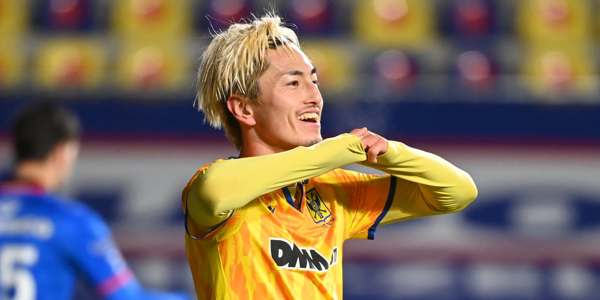 STVV dreigt topschutter Suzuki te verliezen: Bij voorkeur de Serie A
