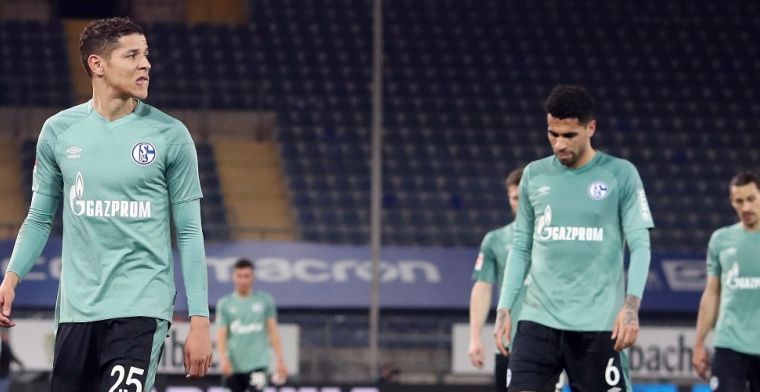 Hulpeloos Schalke daalt definitief af naar 2. Bundesliga, Bayern op Meister-koers