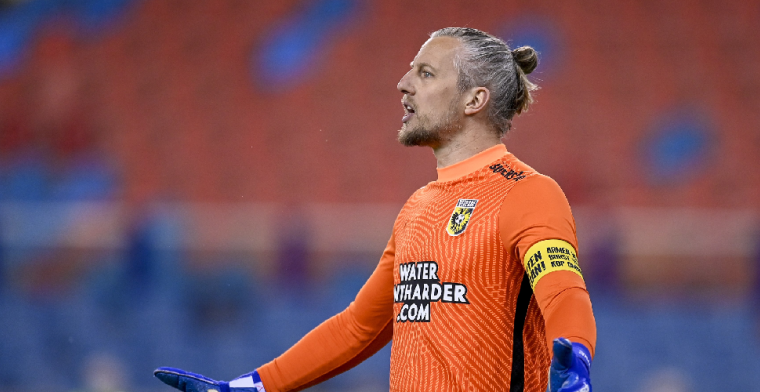 Pasveer kiest voor Vitesse-vertrek: 'Het is zijn goed recht er niet op in te gaan'