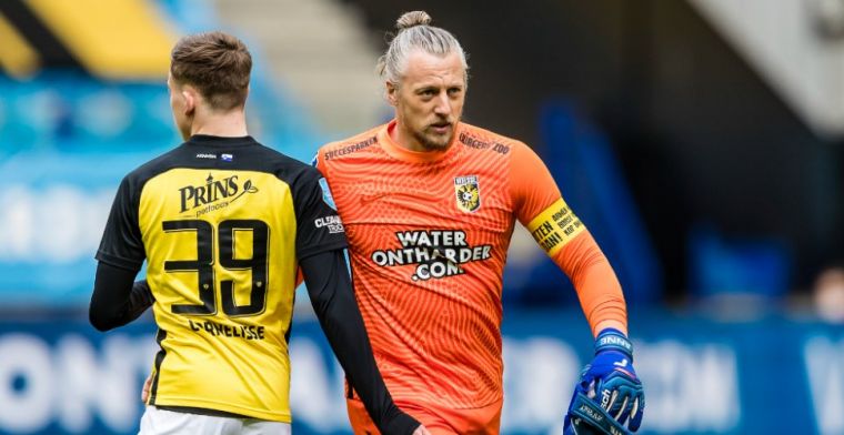Telegraaf en VI: Ajax komt in zoektocht naar tweede keeper uit bij Pasveer (37)