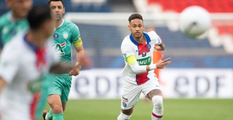 Brazilië-bondscoach hoopt Neymar te overtuigen: 'Hij is onze belangrijkste speler'