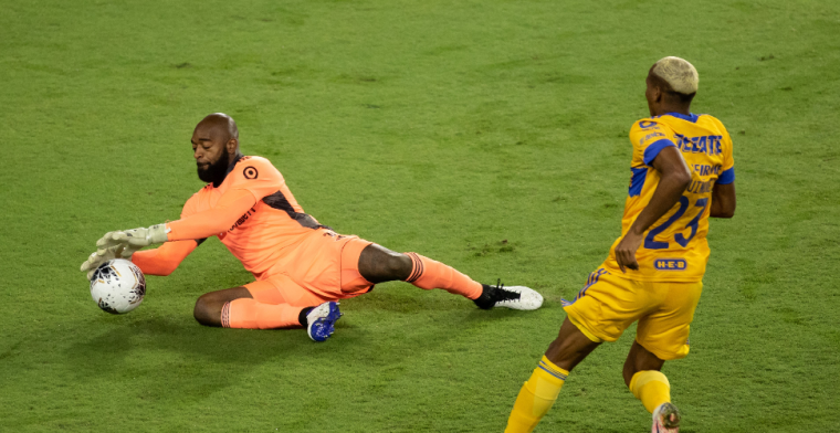 'Transfernieuws uit Amerika: Stam pikt clubloze Vermeer (35) op'